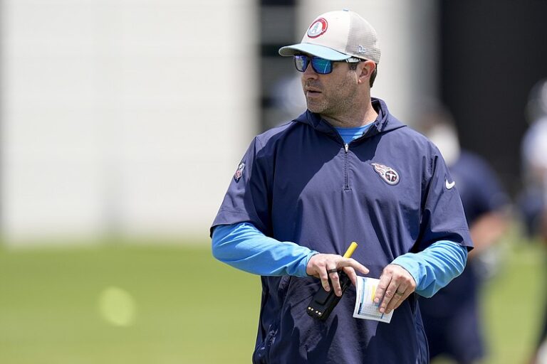 Breaking News: Titans Head Coach Brian Callahan Gives Crucial Update on Linebacker’s Season-Ending ACL Injury