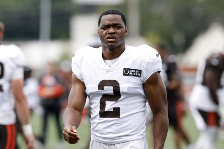 Amari Cooper Poised to Leave Cleveland Browns Amid Brandon Aiyuk Trade Rumors