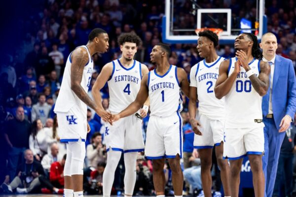 Kentucky Wildcats Gear Up for NCAA Tournament as Key Guard Returns from Injury Scare
