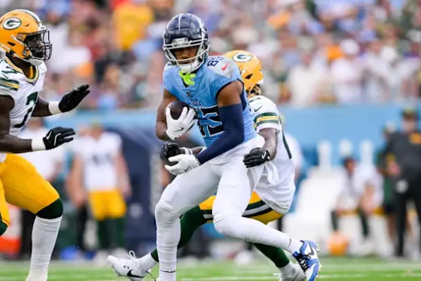 Eagles Target Titans Star in Final Preseason Move to Strengthen WR Depth